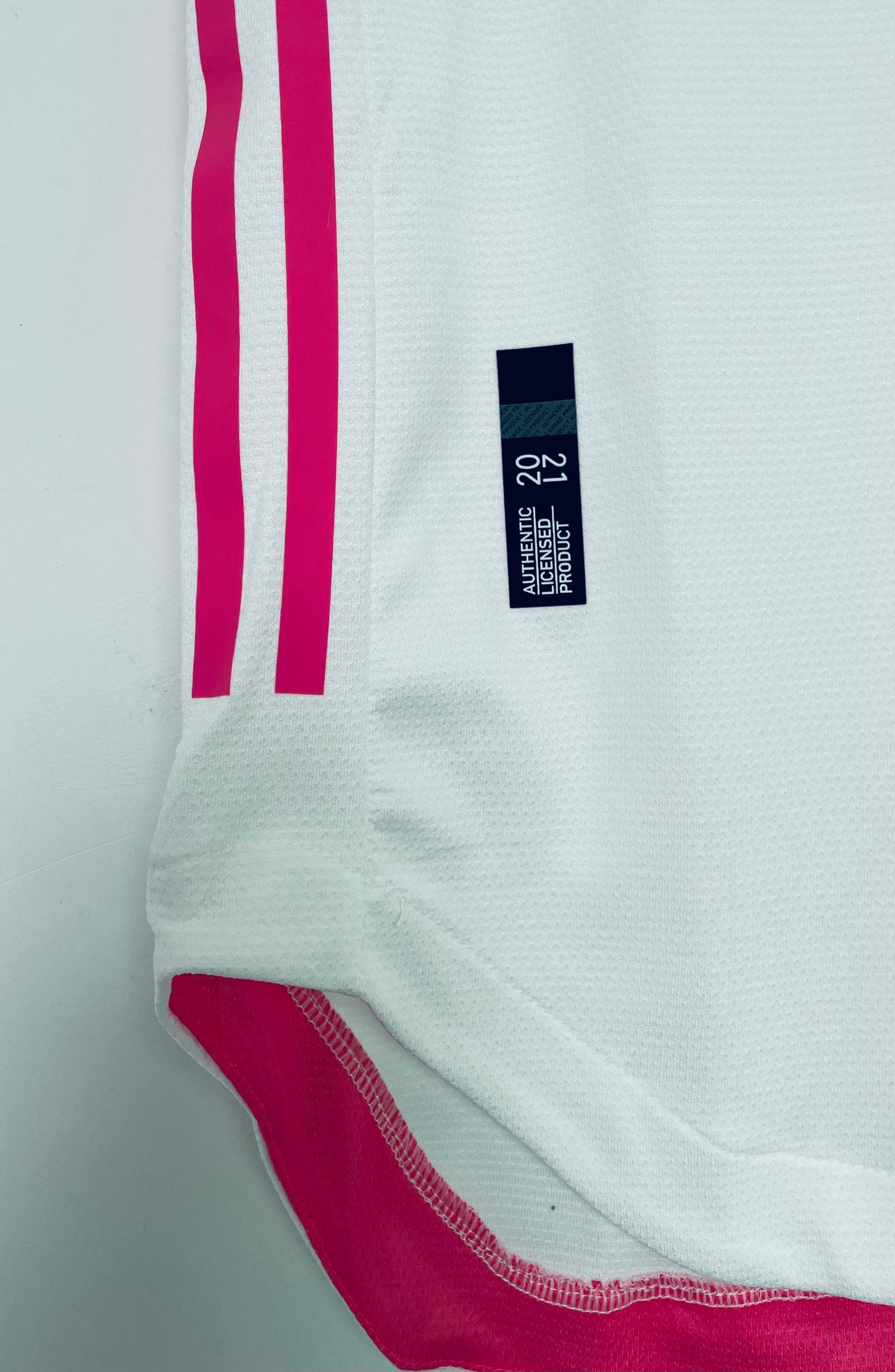 Real Madrid 21 . 22 home us