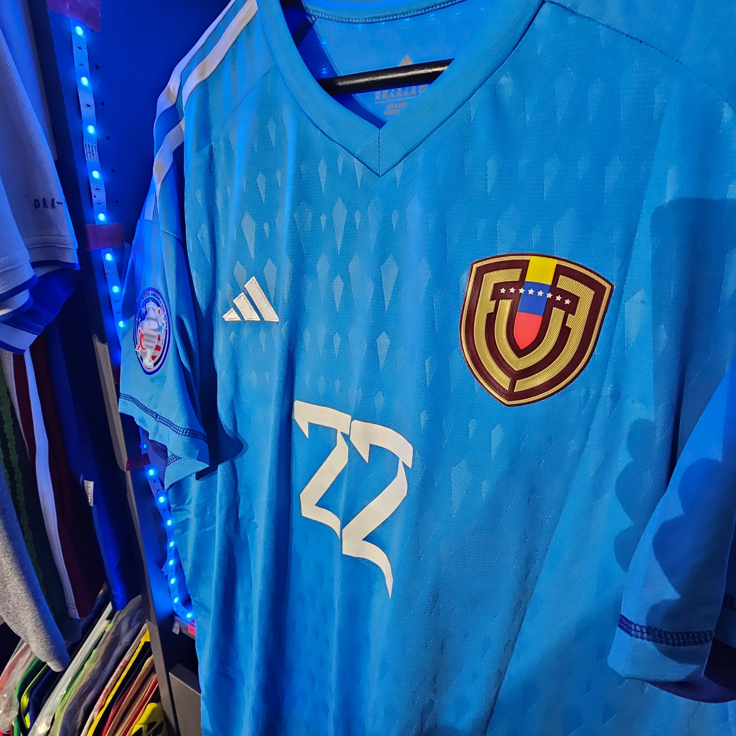 Venezuela Copa America 24 Azul used