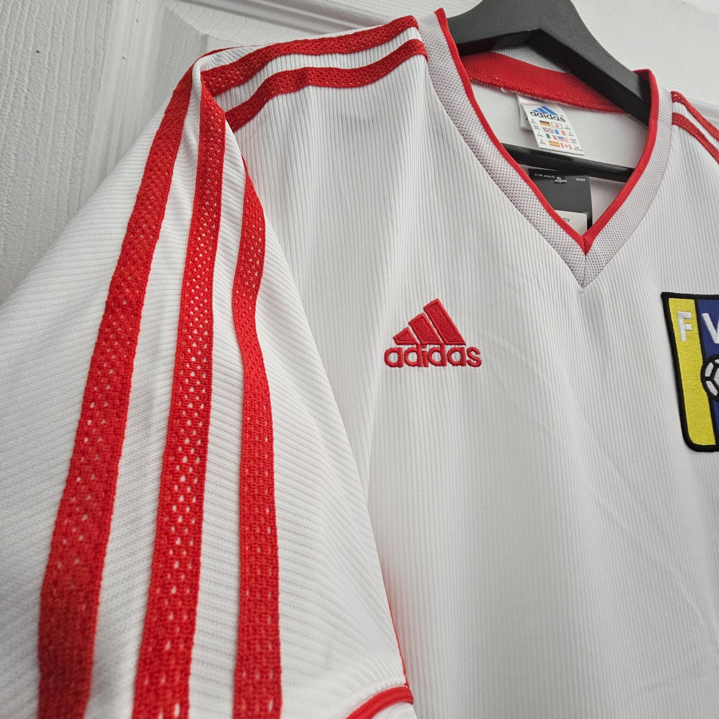 Venezuela 90tas away Remake us