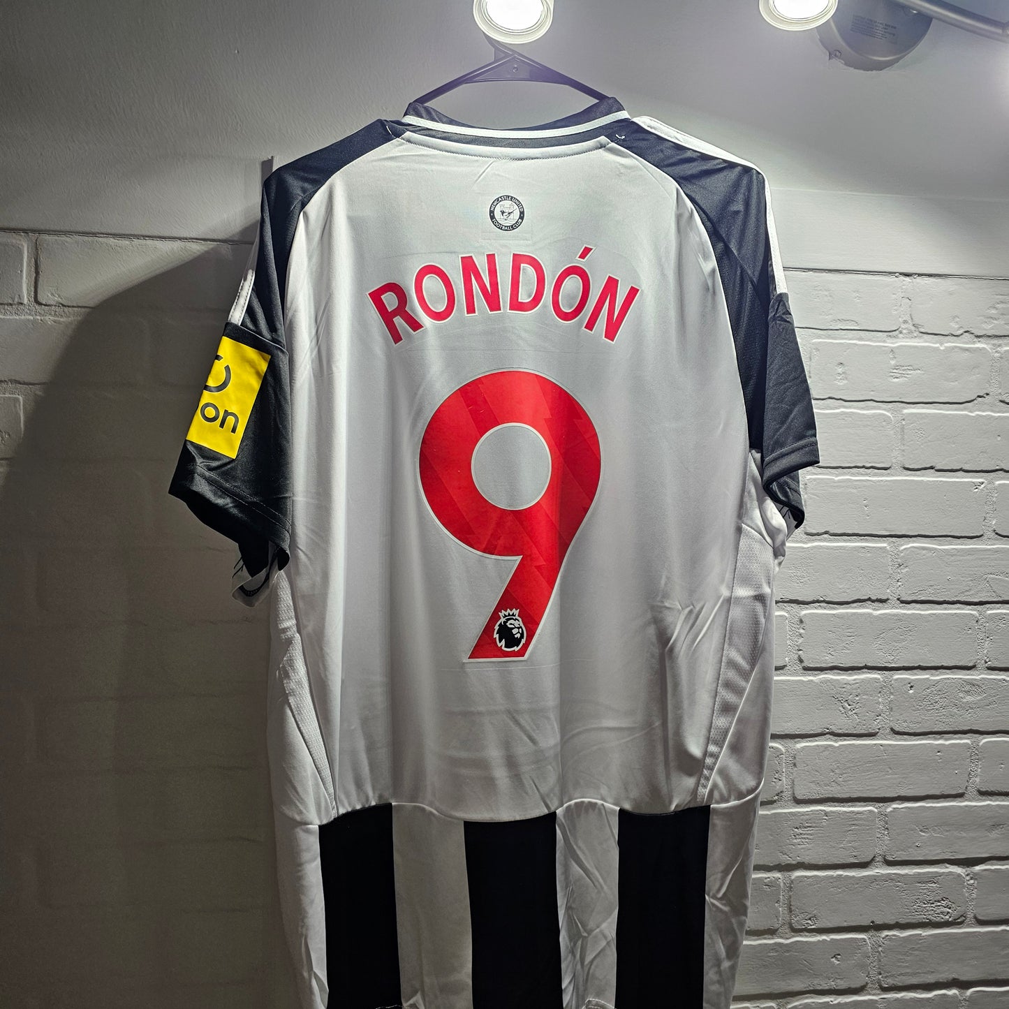 New Castle Rondon Remake us Home