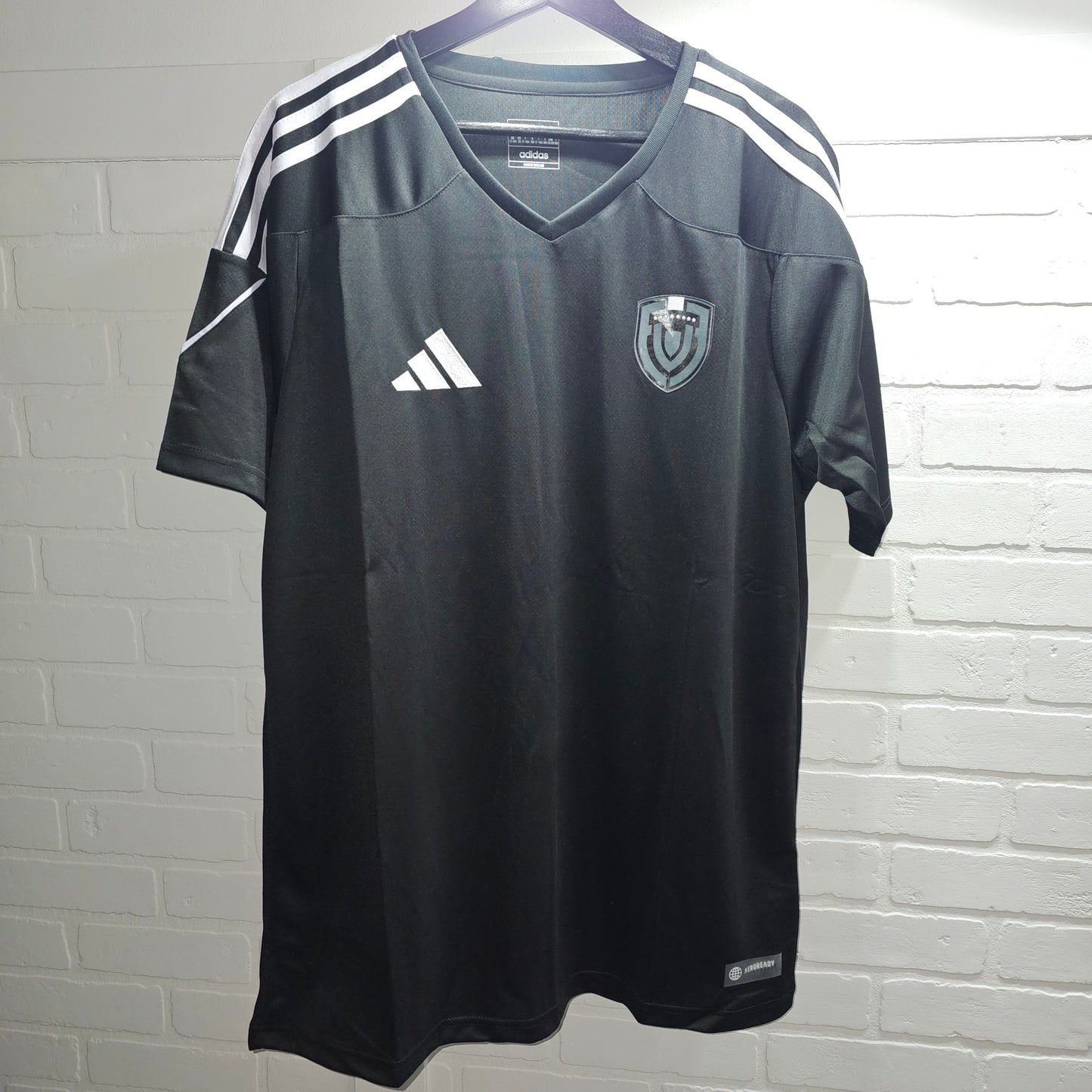 Venezuela training black 25 logo negro us