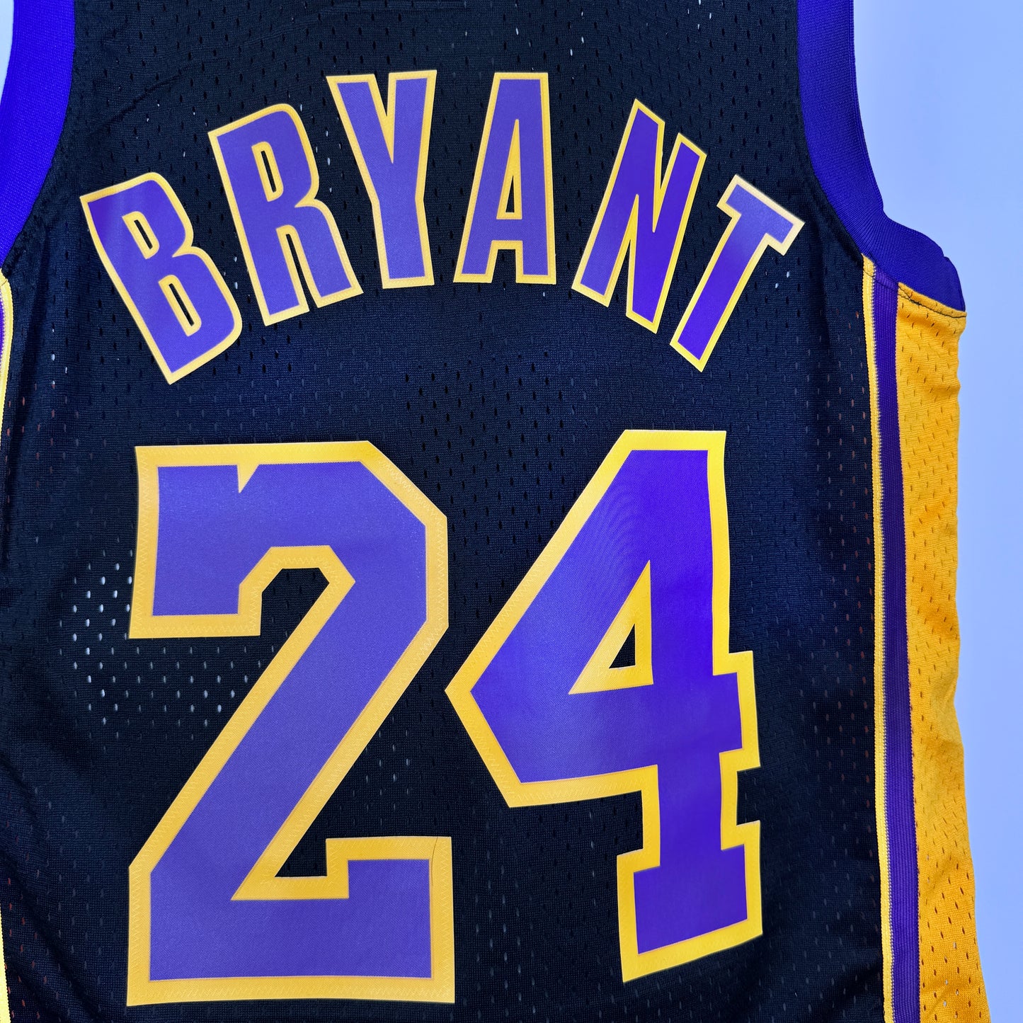 09-10 Lakers Bryant Night Black