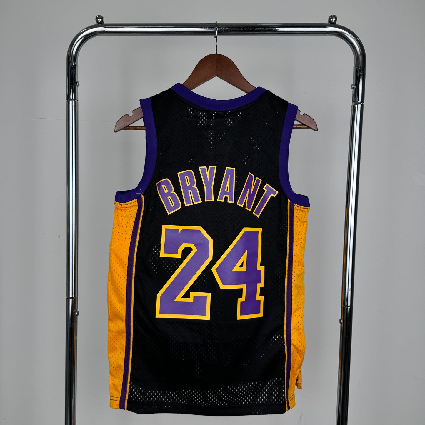 09-10 Lakers Bryant Night Black