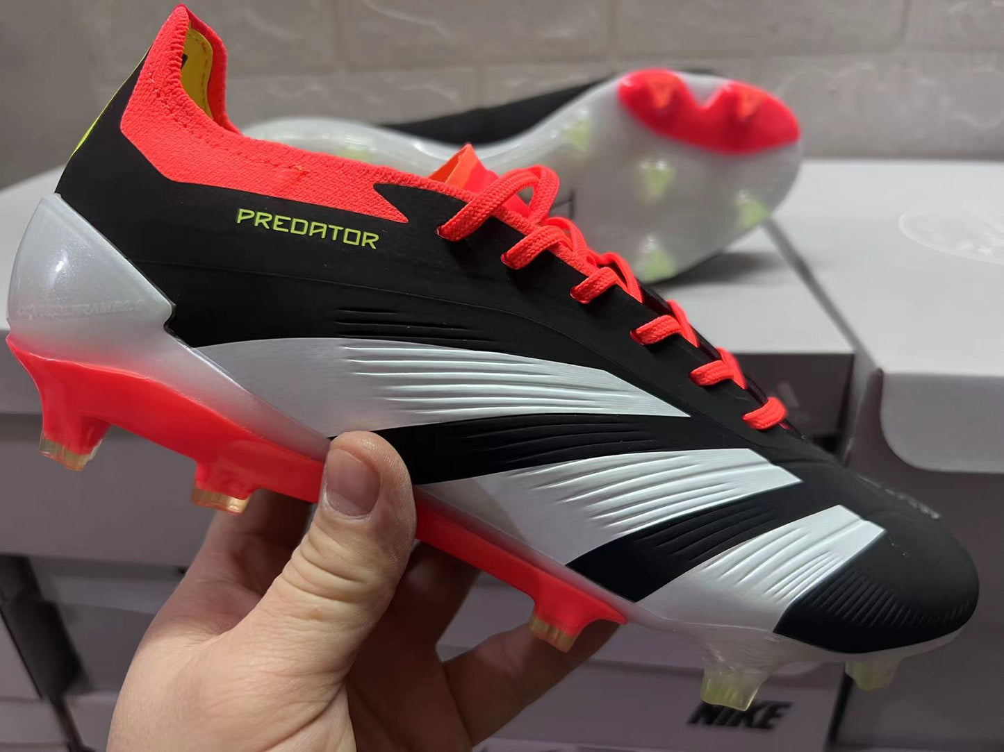 PREDATOR ELITE FIRM GROUND FOOTBALL BOOTS used