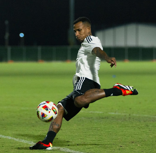 Venezuela 24 trainig Set blanco y negro sin sponsors o con sponsors used