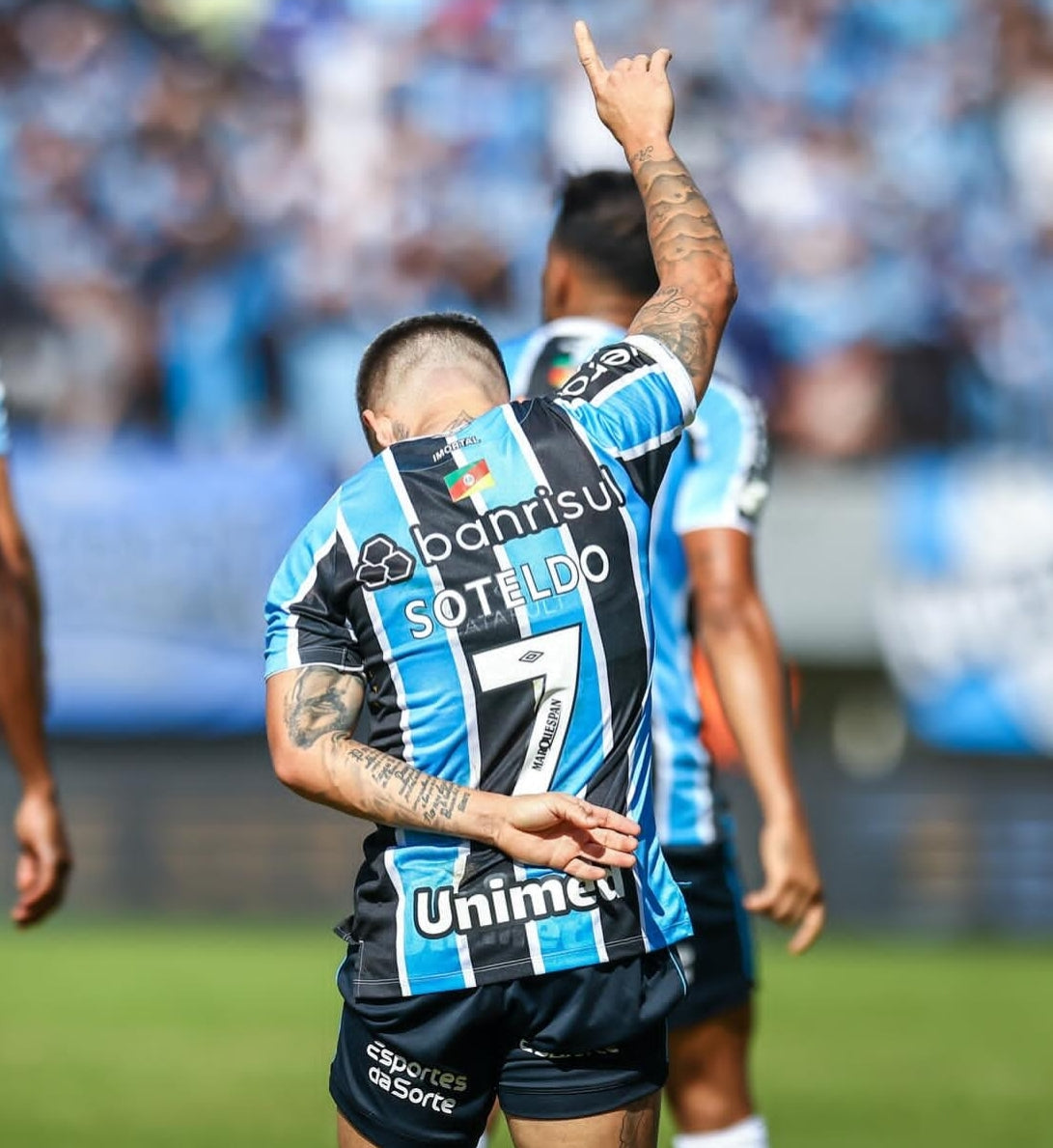 Gremio 24 home soteldo used