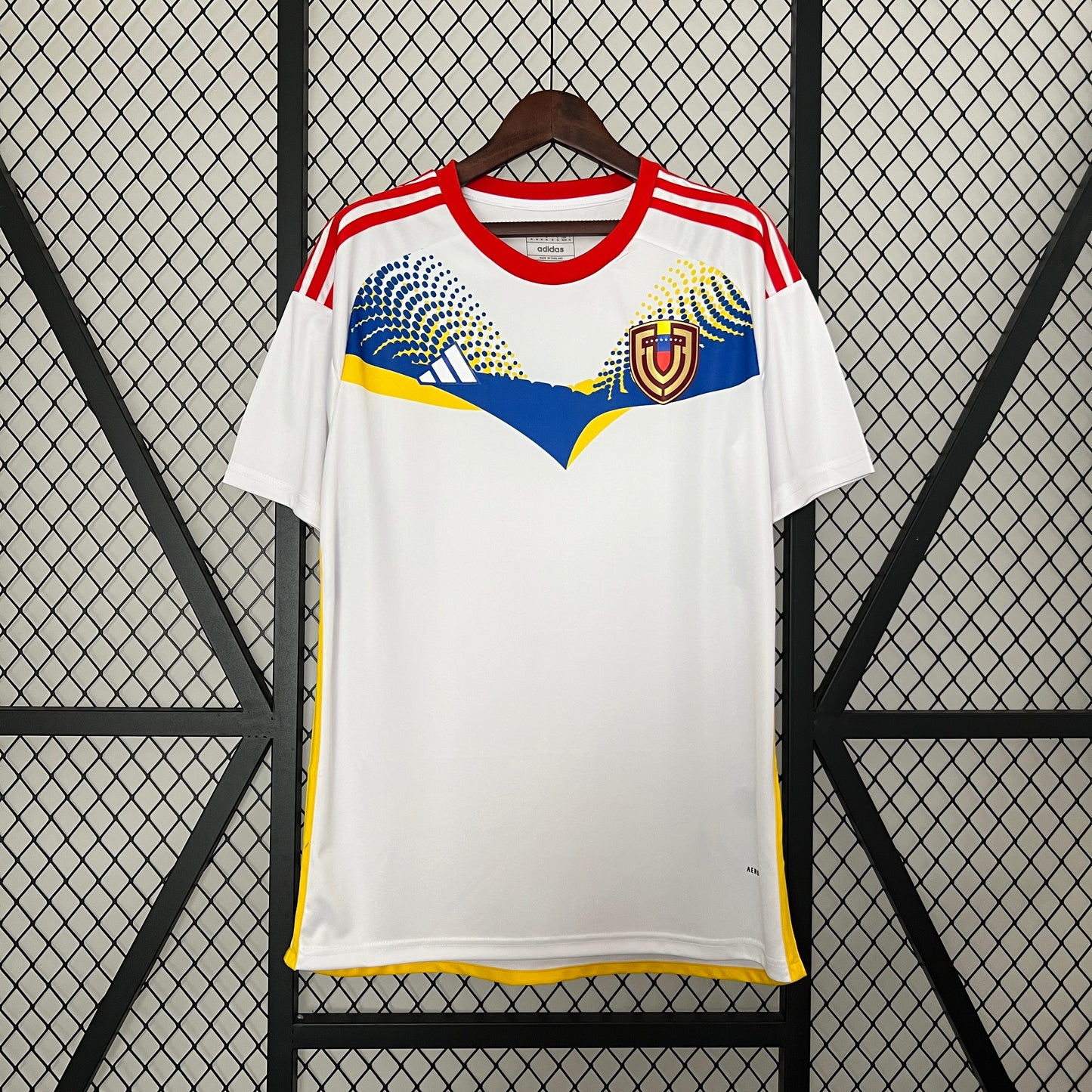 Venezuela away 2024fan y niños Used
