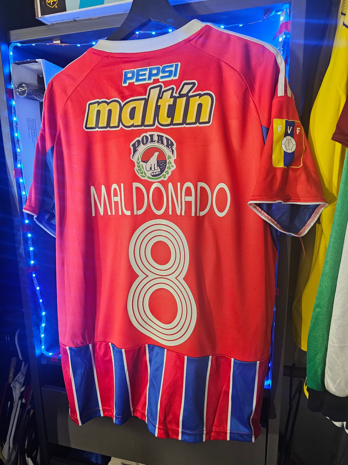 Uam Remake edición limitada home 2006 2007. Used.