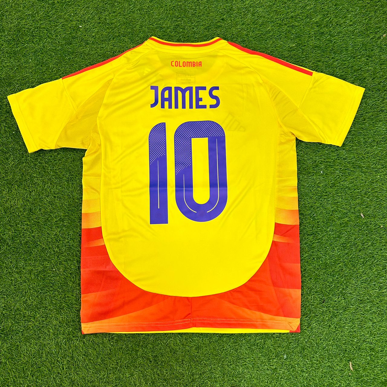 Colombia 2024 fan and player home used