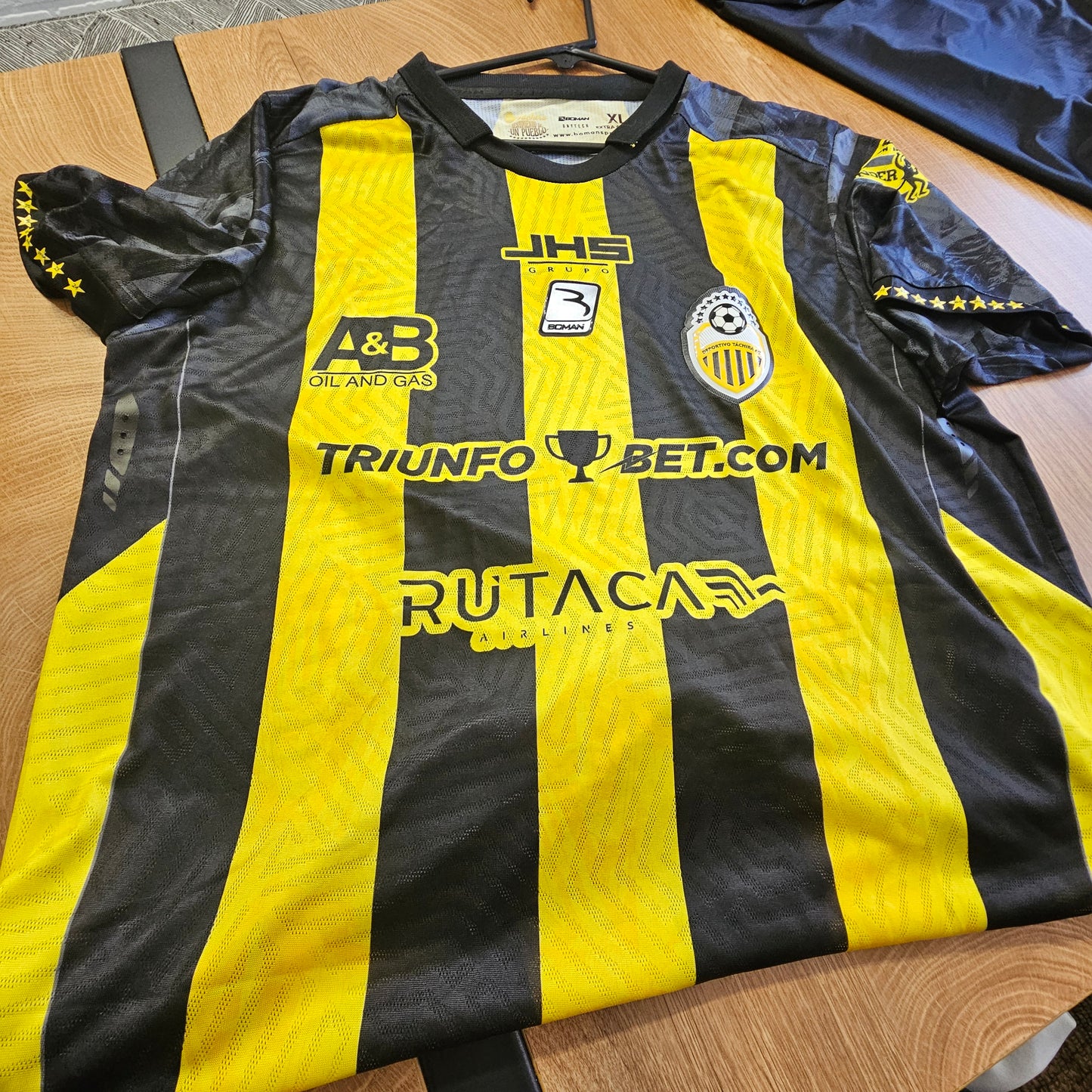 Tachira 2025 Con y sin sponsors