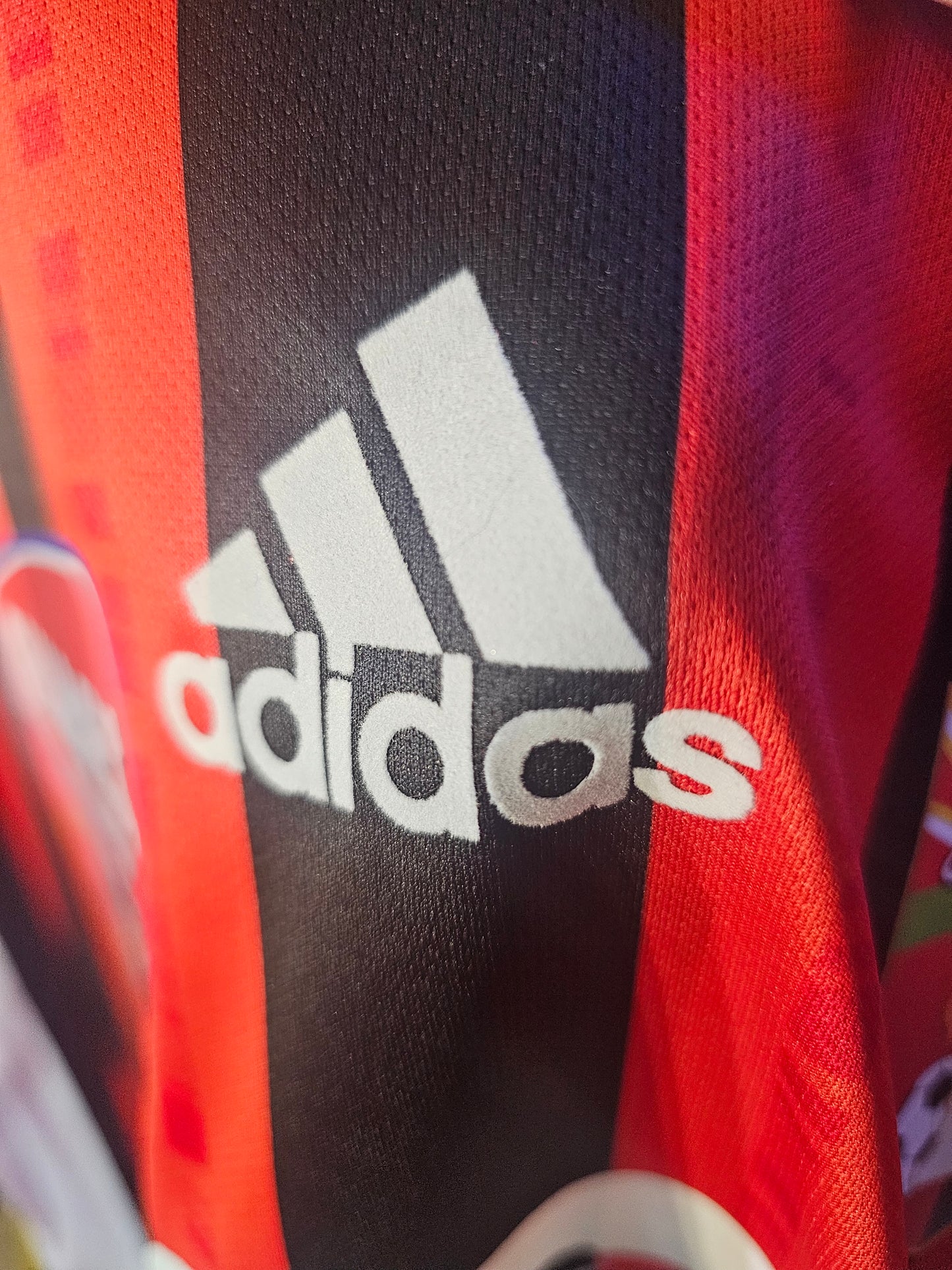 D.Lara Cuello Blanco 2015 Remake. Us