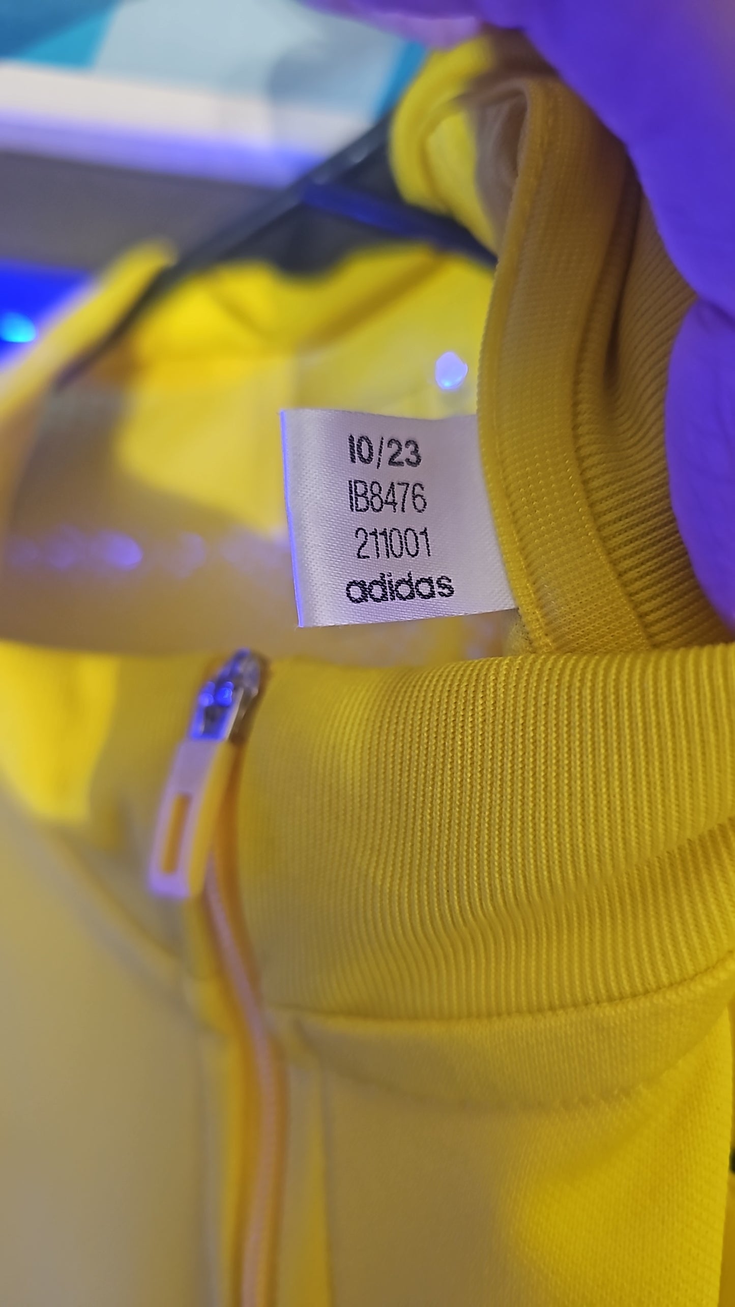 Venezuela large training 2025 Yellow urileria original.us