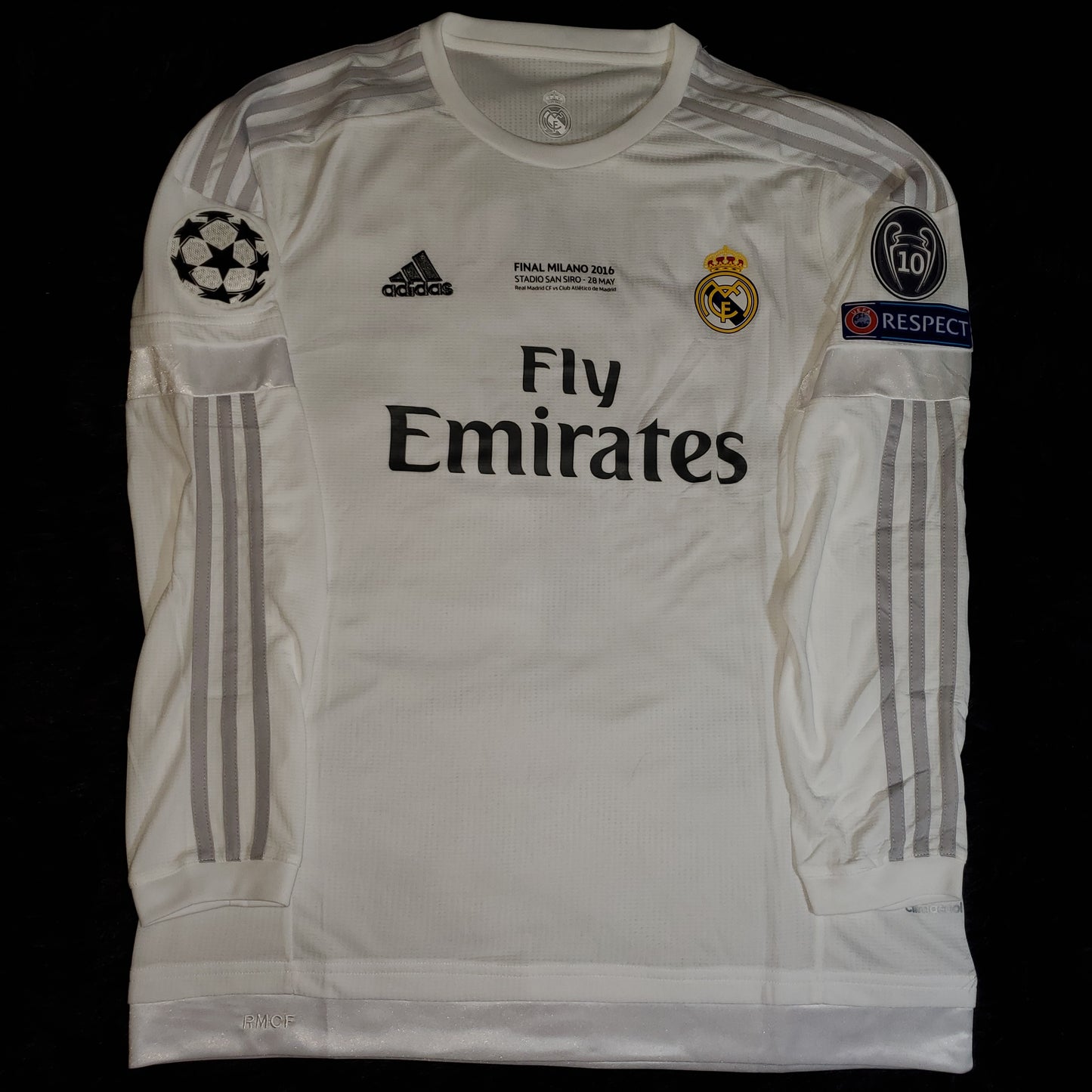 Real Madrid home long sleeve Retro 2016 Uefa Champions Final manga larga used