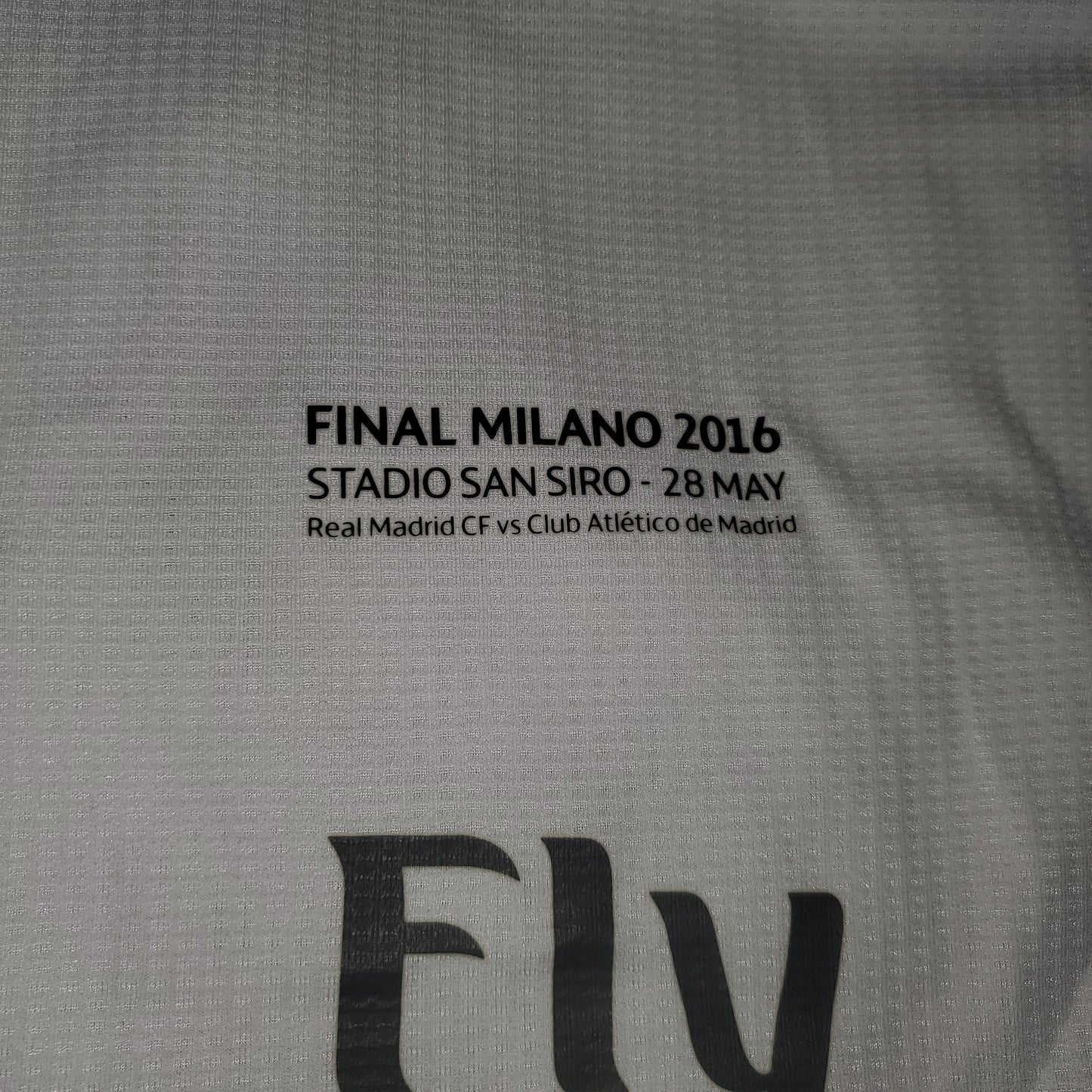 Real Madrid home long sleeve Retro 2016 Uefa Champions Final manga larga used