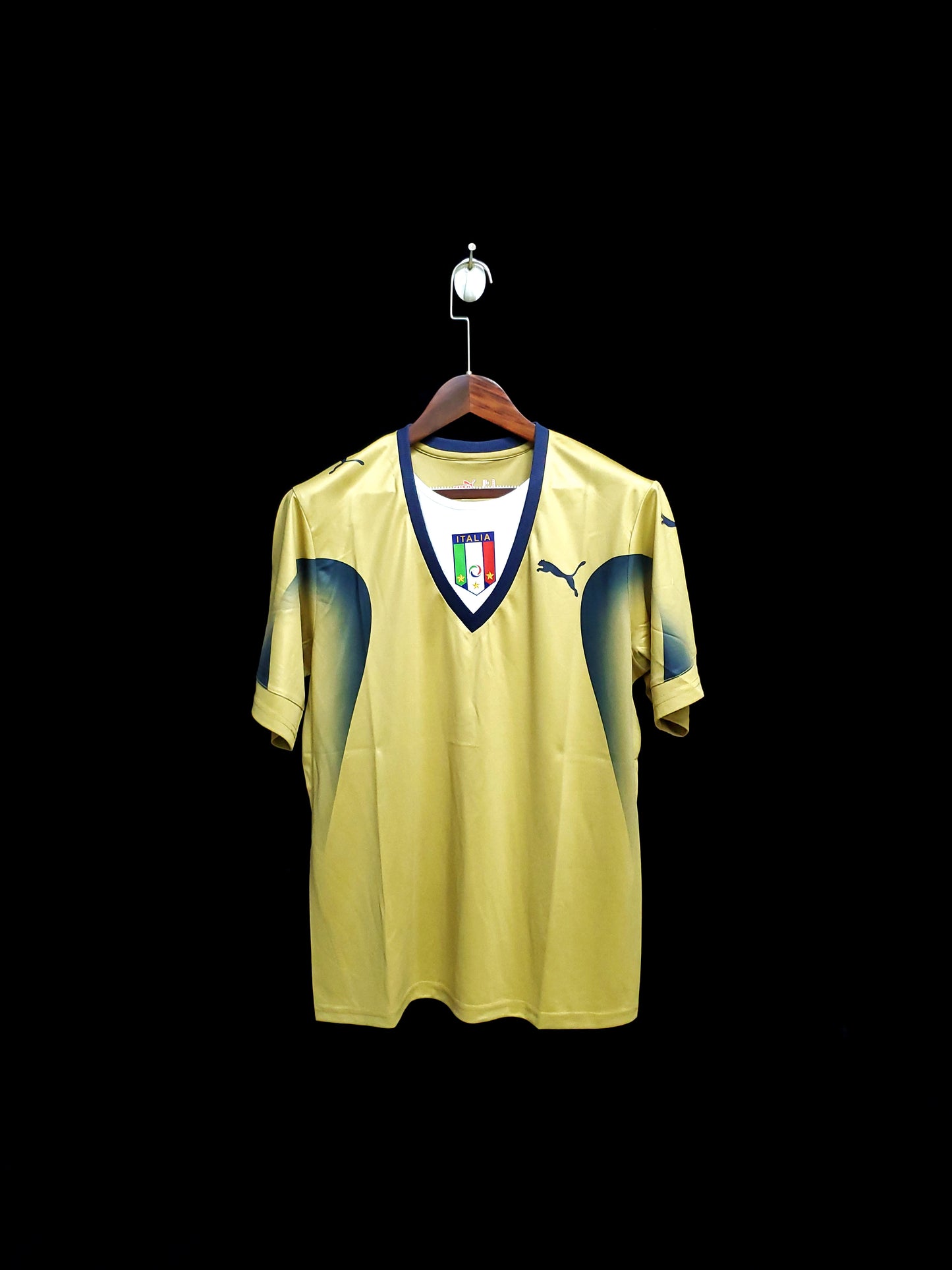 Italia 2006 Dorada Final used