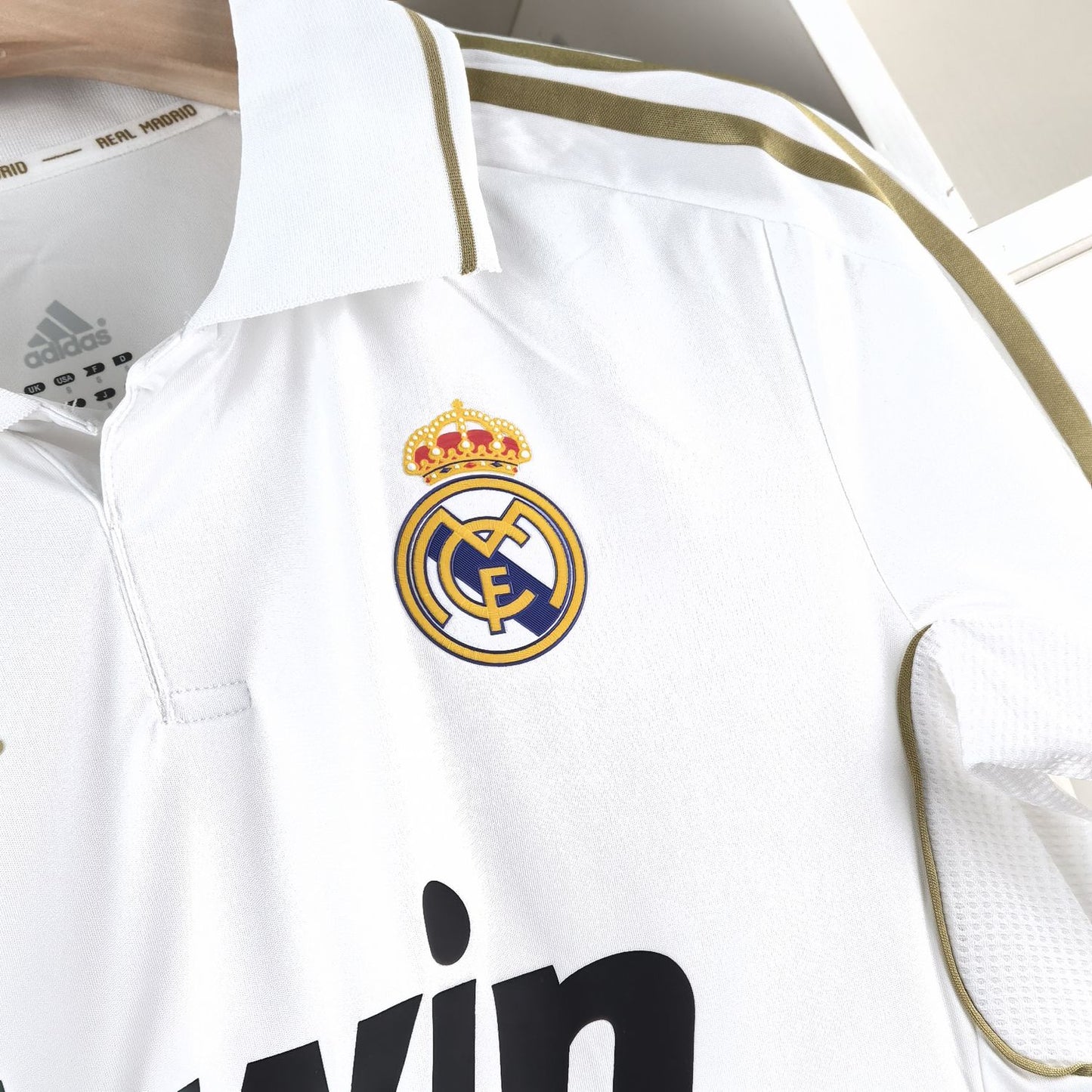 Real Madrid 2011-12 Home Kit - Retro us