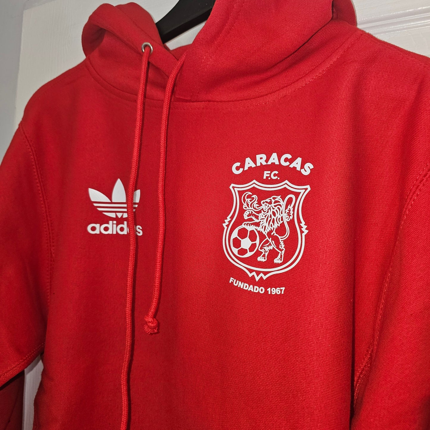 Caracas Remake  80tas Sueter Retro us