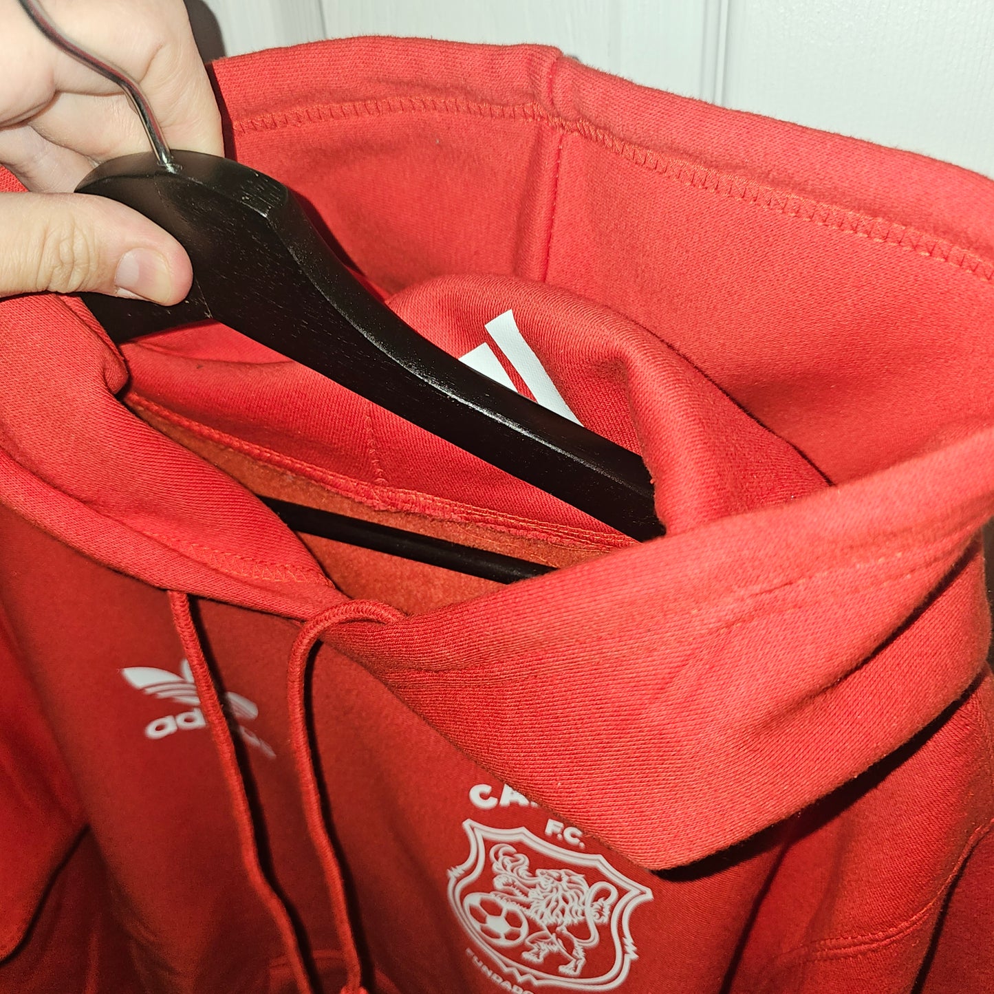 Caracas Remake  80tas Sueter Retro us