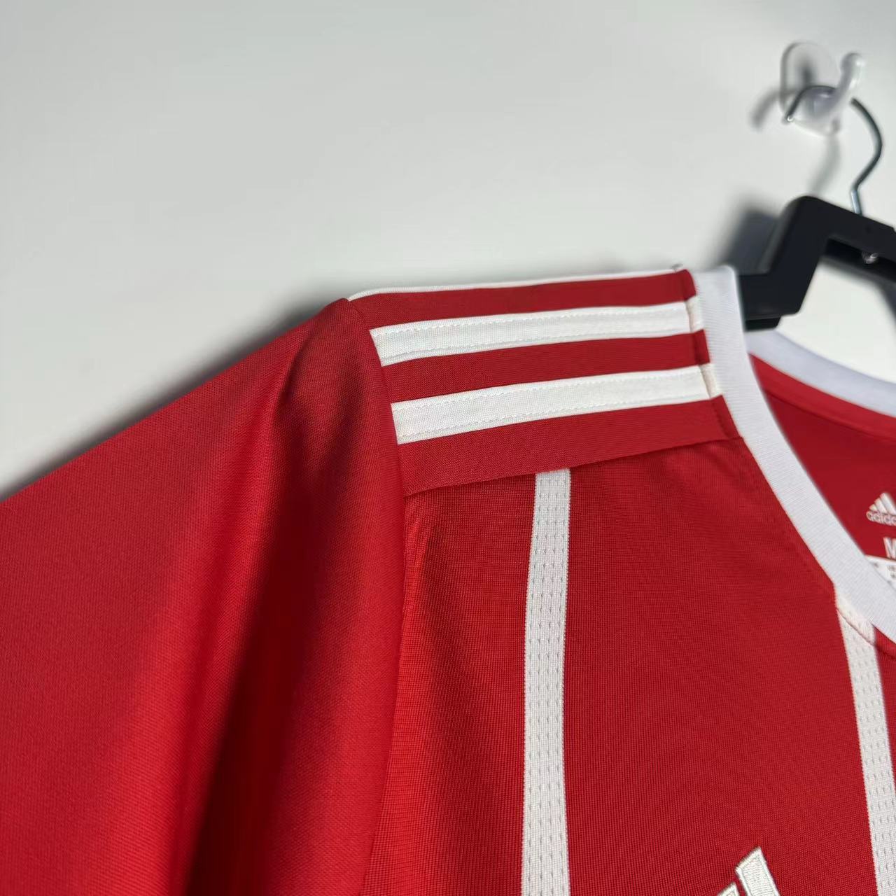 2017-18 Bayern home used