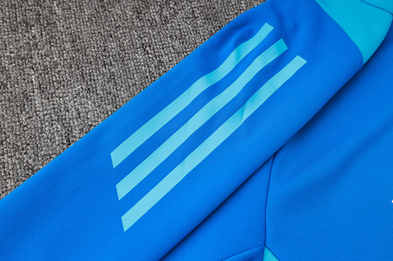 Venezuela training set azul used