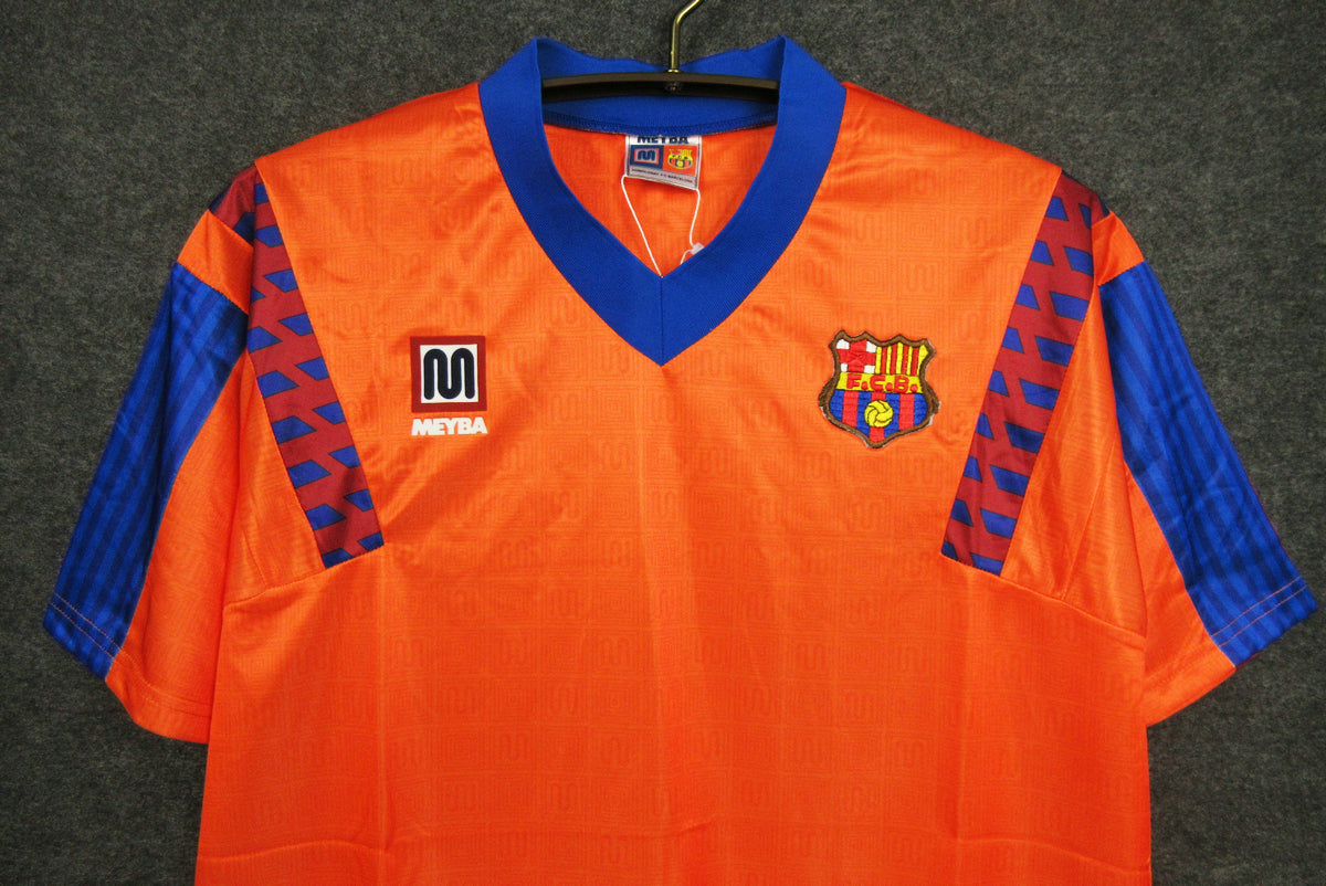 Barcelona 90..92 away