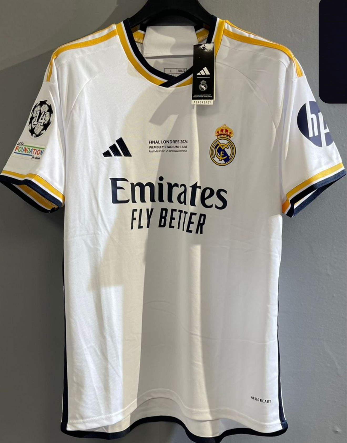 Real Madrid 23 24 diferents Versions used Fan and Player