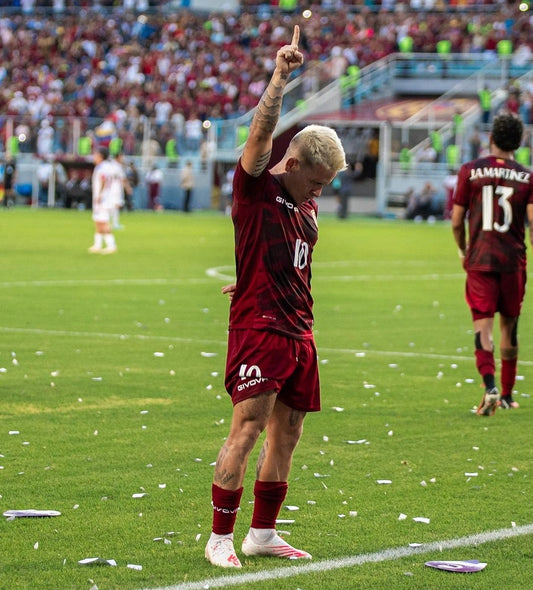 Venezuela home 2023 used