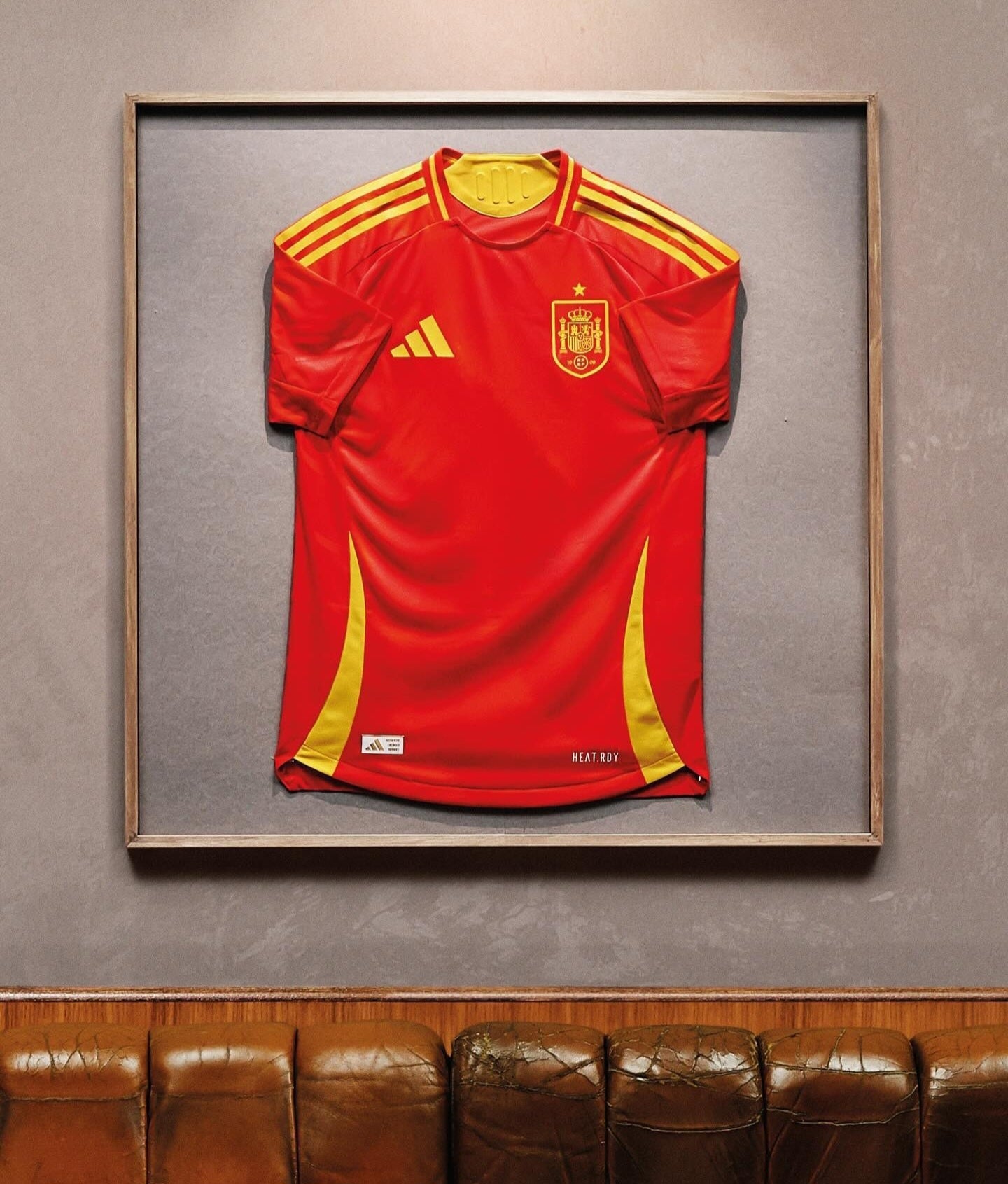 España 24 home manga larga used.