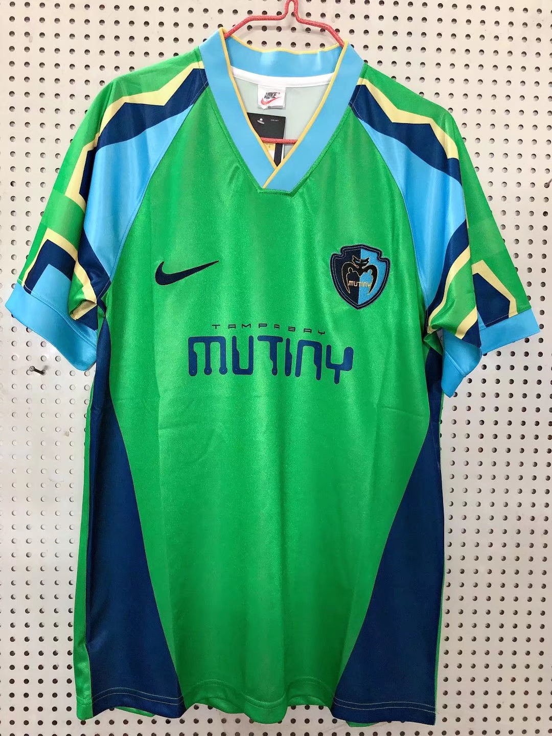 Tampa bay mutiny 95 home used