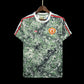 Manchester United 24 roses. Used