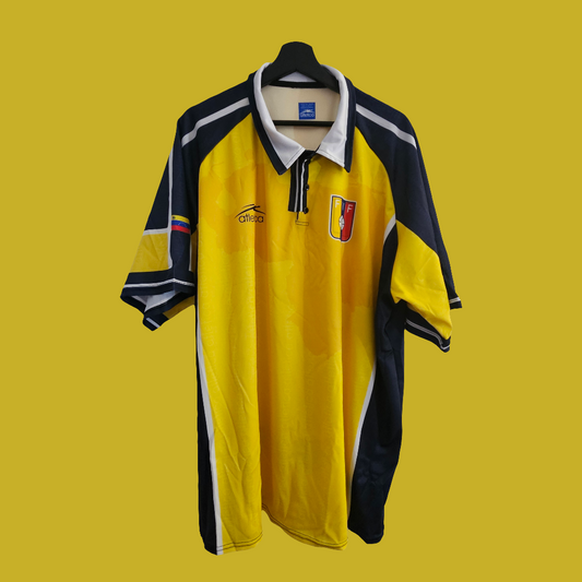 Venezuela 2000 away remake