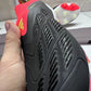 PREDATOR ELITE LACELESS FIRM GROUND FOOTBALL BOOTS used.