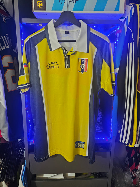 Venezuela 2000 away remake