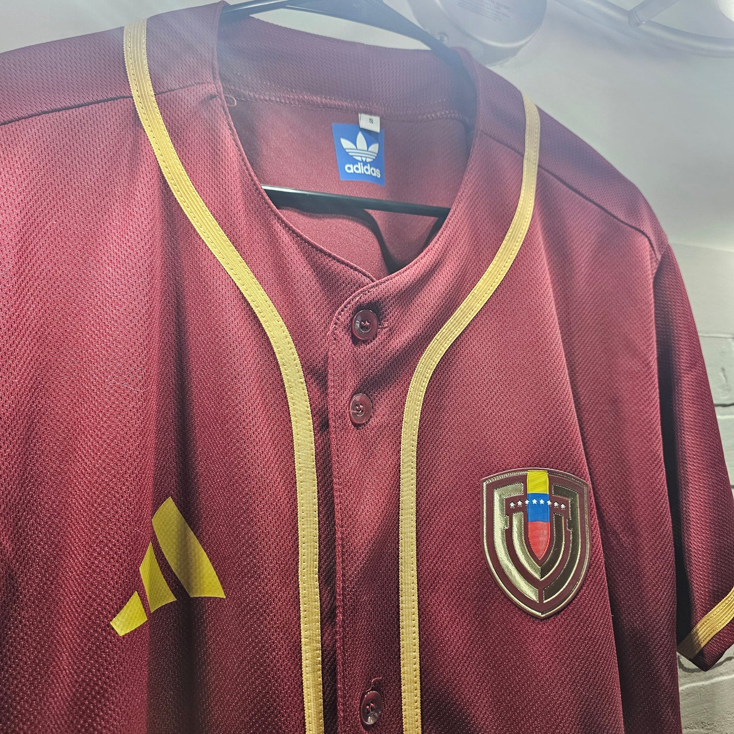 Venezuela Beisbal soccer 2025 Home gold us
