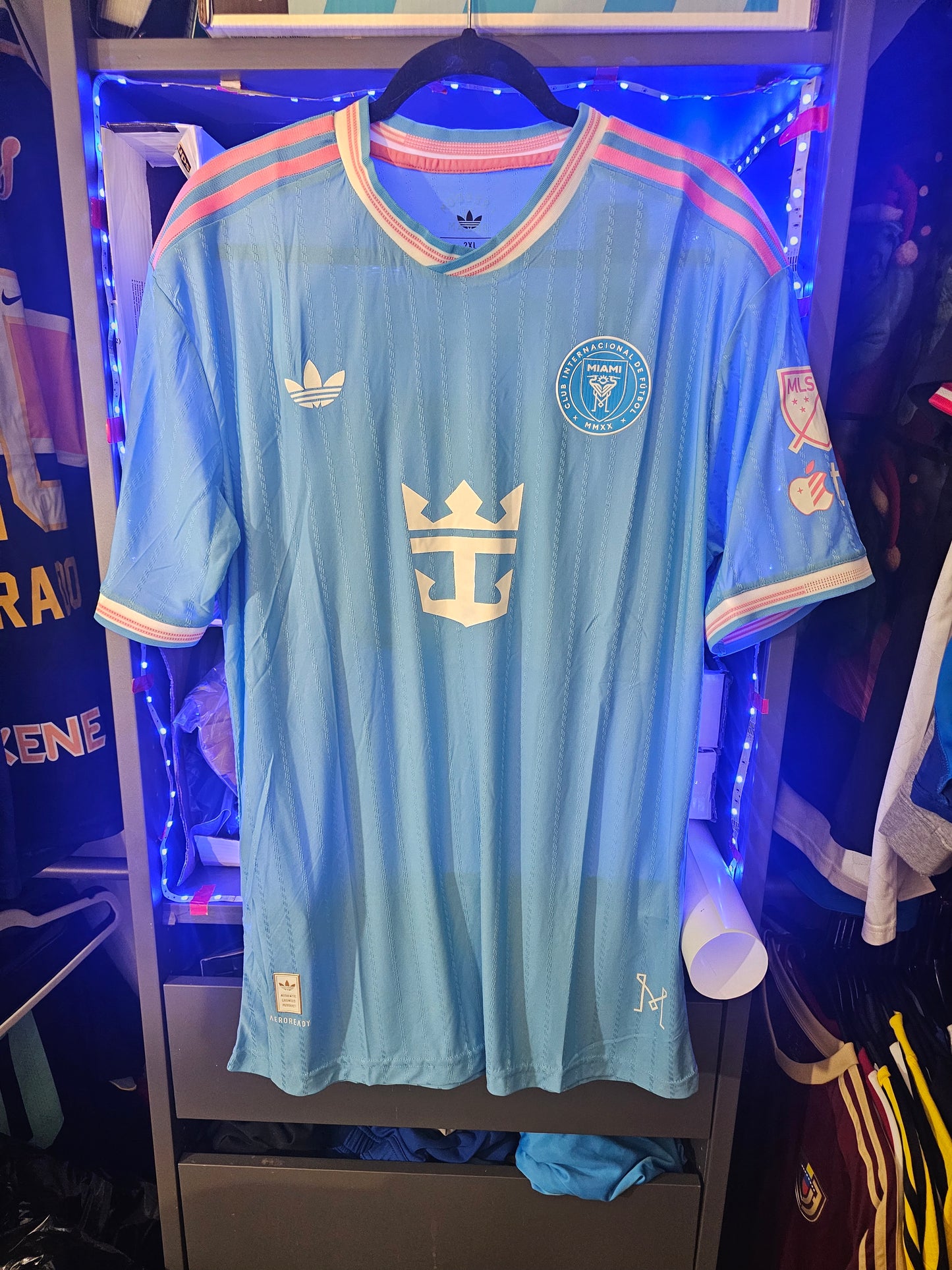 Miami Tercera player 22 inch large us. 2025