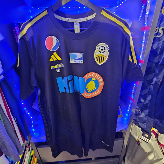 Tachira Away pepsi, kino , directv , maltin used remake