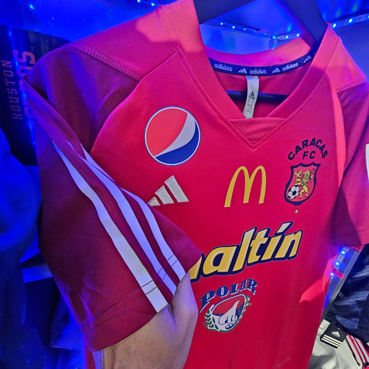 Caracas fc vino , maltin , mc,pepsi used