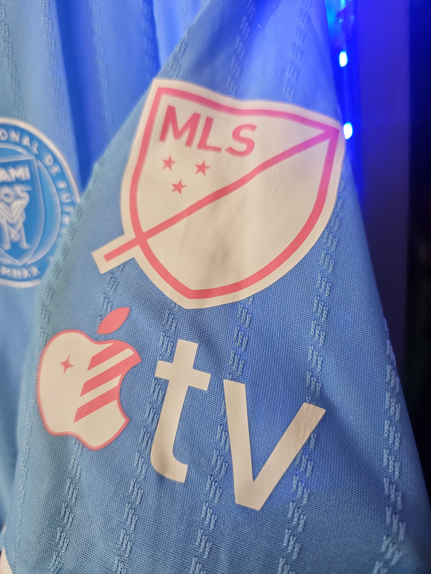 Miami Tercera player 22 inch large us. 2025