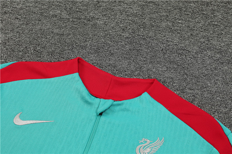 Liverpool Set Training 24 verde Sueter used