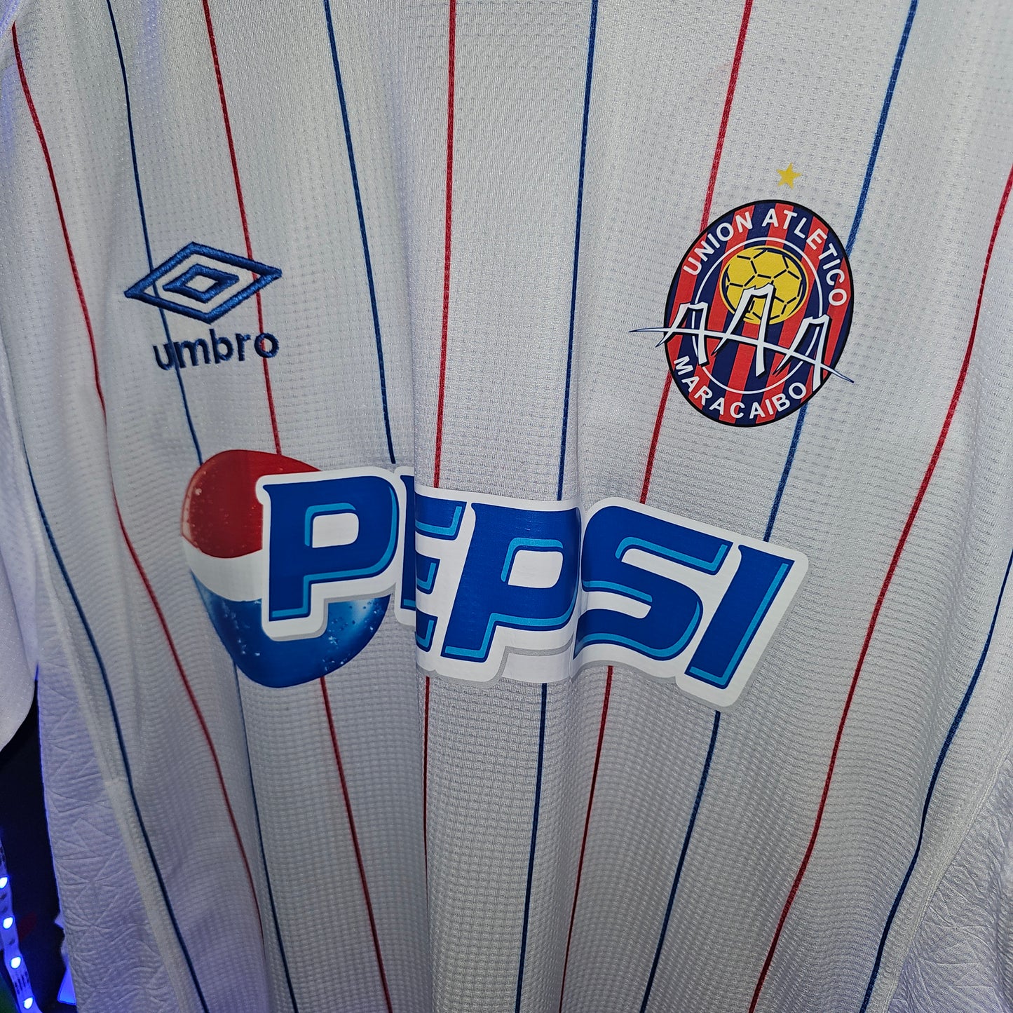 Uam 2008 away us