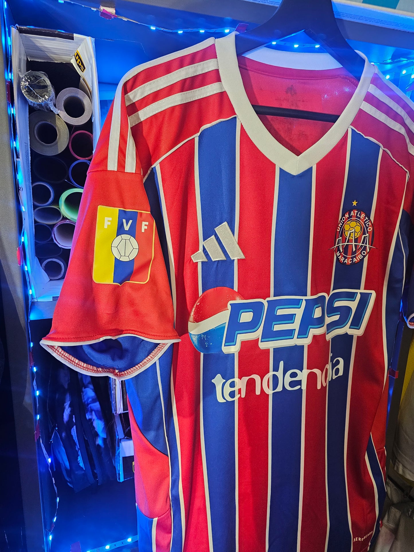 Uam Remake edición limitada home 2006 2007. Used.