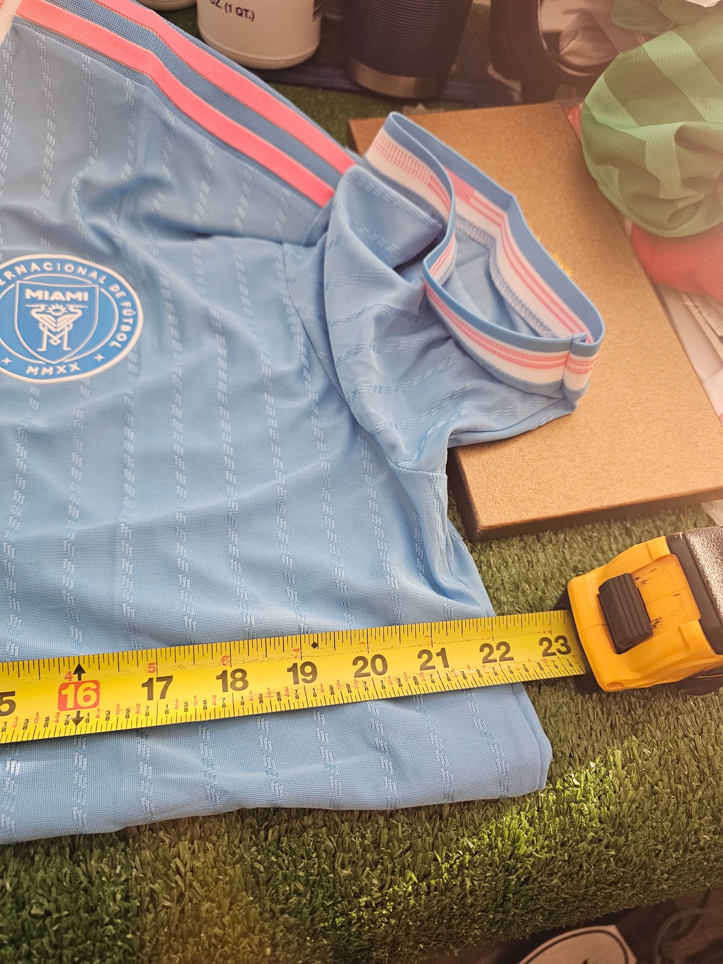 Miami Tercera player 22 inch large us. 2025