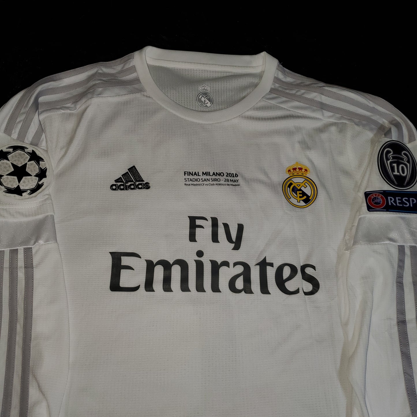 Real Madrid home  long sleeve Retro  2016 Uefa Champions  Final manga larga used