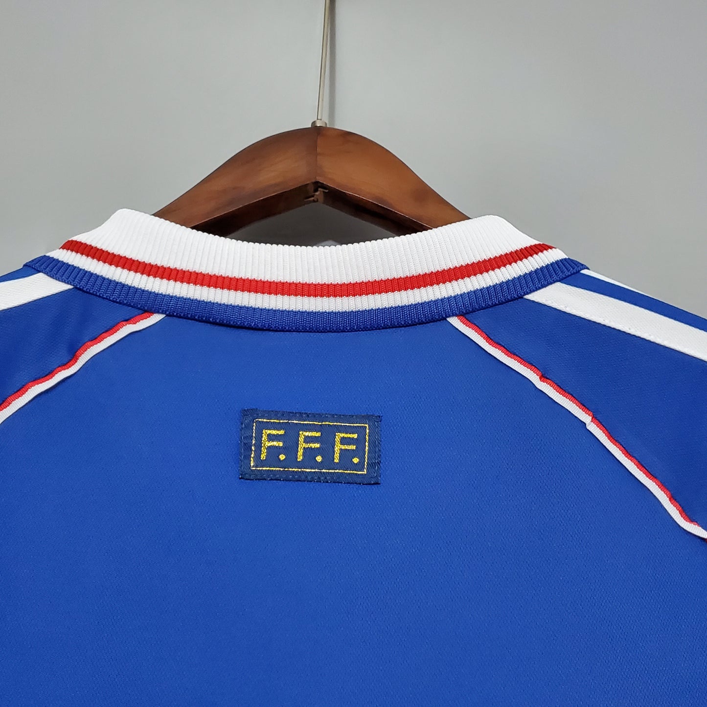 FRANCIA Home  RETRO  1998used