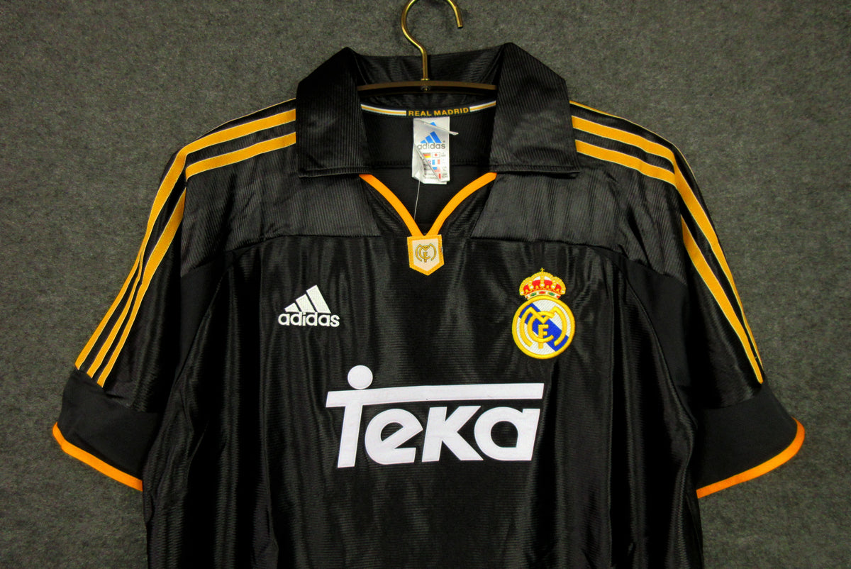 Real Madrid Retro 2000 Final Champions used