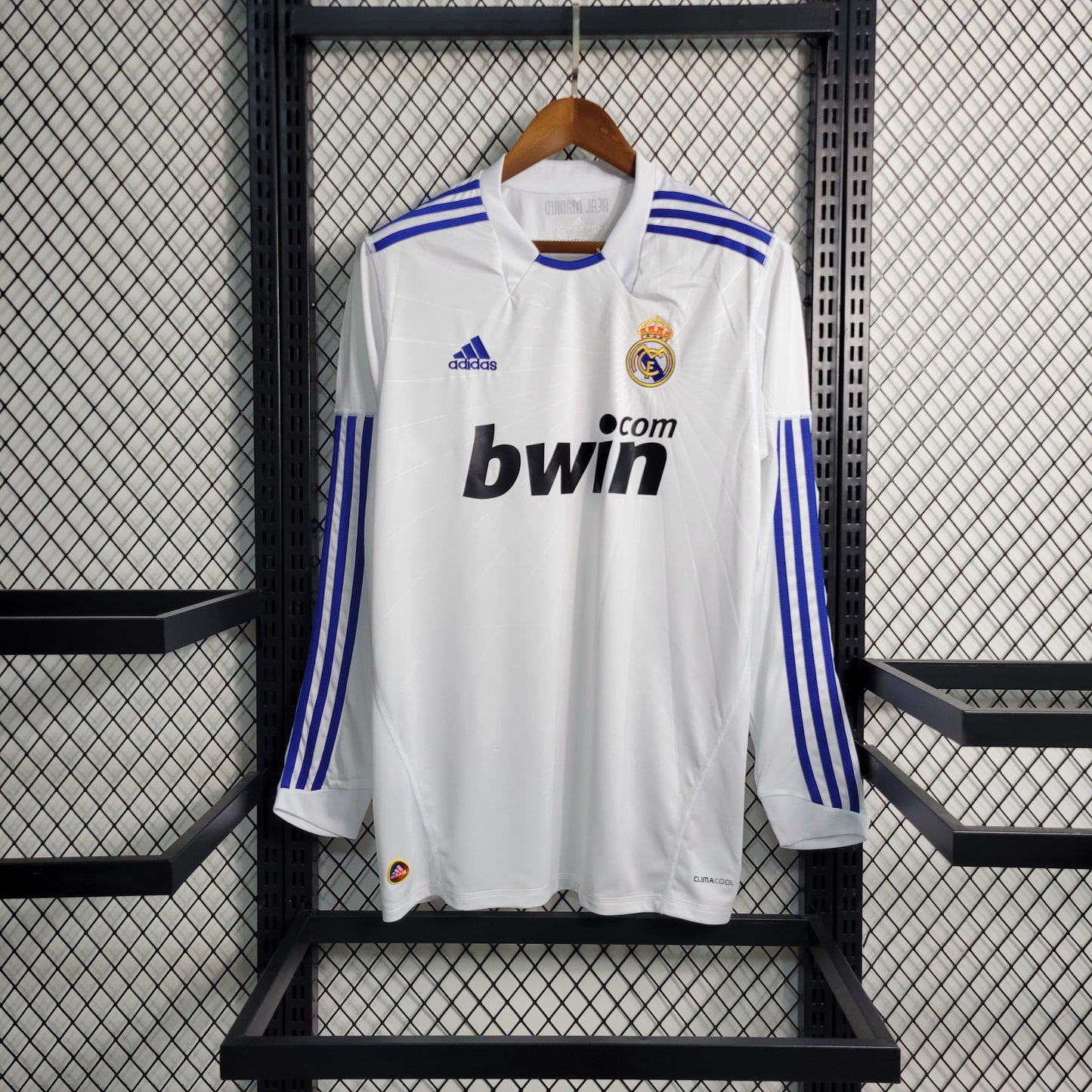 Real Madrid 2010 2011 long sleeve manga larga used